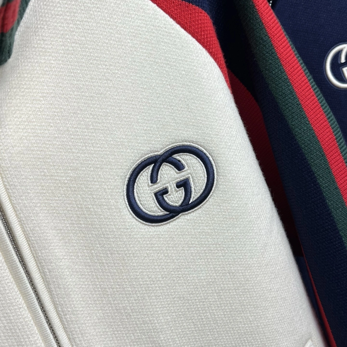 wg.luxury-- 6u33i embroidery 2colour item: E-F443J1631-2H